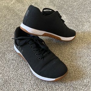 NoBull Project Black/White gum trainer Sz 7
